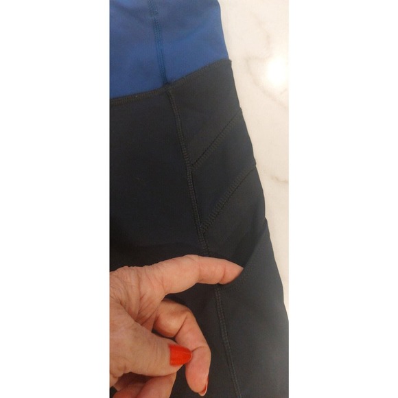 Lululemon Crop Women's Leggings Size 6‎ Navy Mid Rise Pocket Logo - Picture 4 of 12